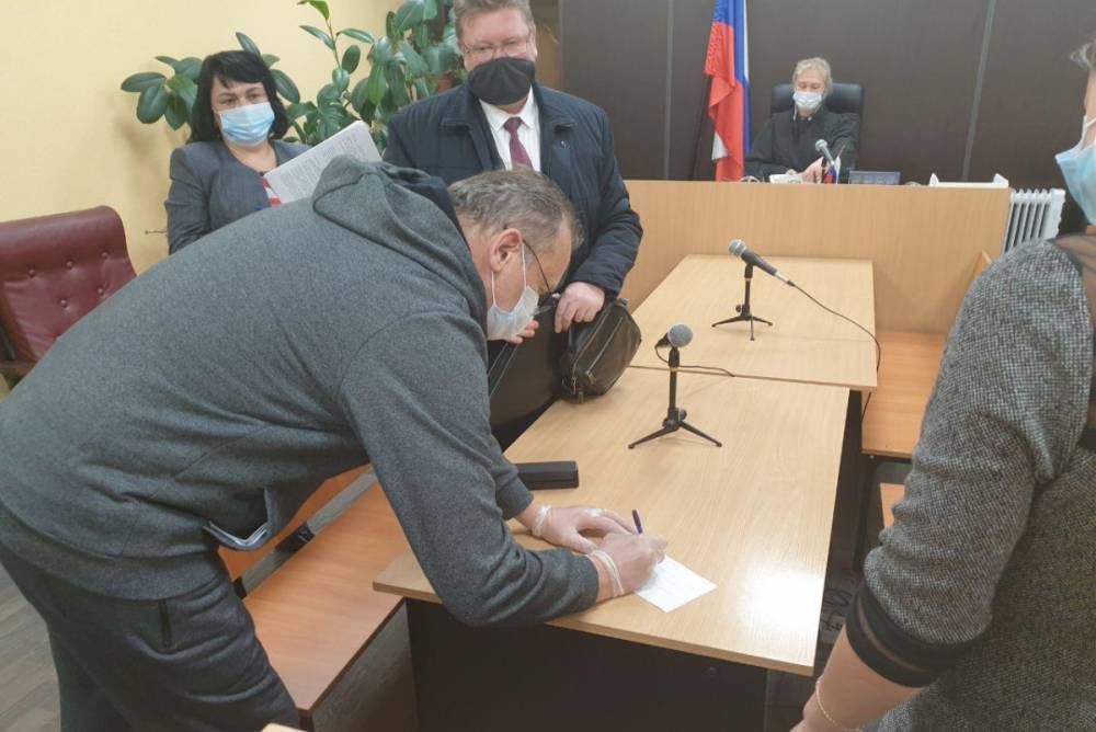 Суд огласил детали дела главы Выборгского района Орлова