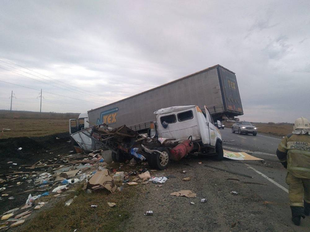 В Тюменской области в аварии с фурой погиб водитель «Газели»
