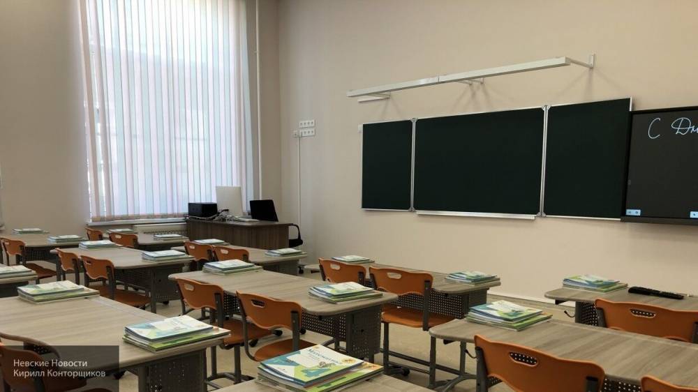 Правительство выделило 12 млрд рублей на школы с трехсменкой