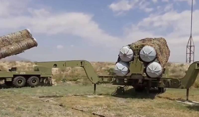 СМИ сообщили о планах Азербайджана уничтожить С-300, прикрывающие Ереван