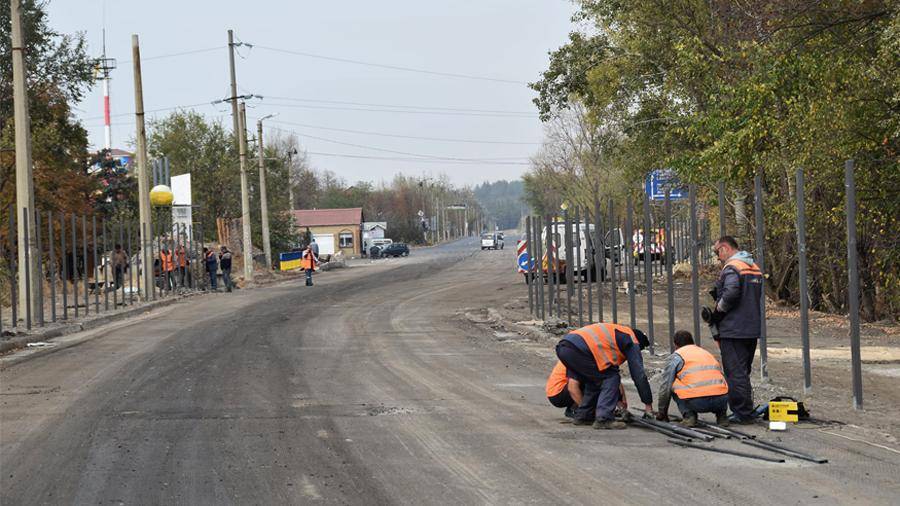 В Киеве подтвердили план открыть новый пункт пропуска в Донбассе