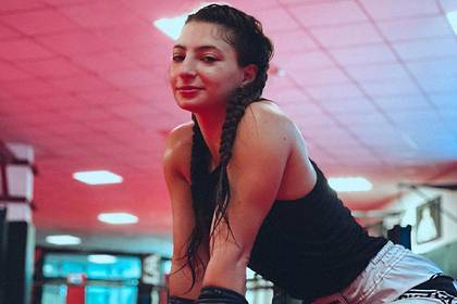 Российская девушка-боец UFC застряла в Каире перед вылетом на бой