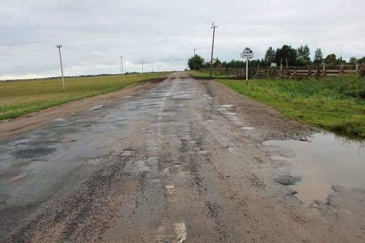 Дорогу в Псковском районе избавят от заплаток