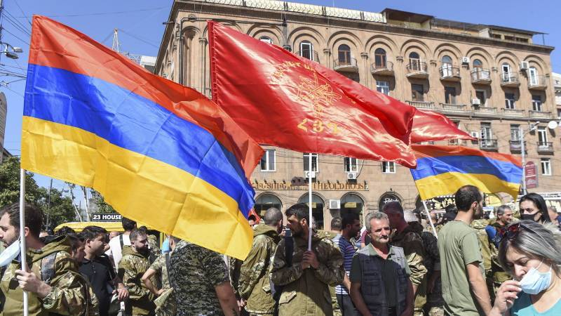 Армения готова к переговорам по Карабаху в рамках Минской группы ОБСЕ