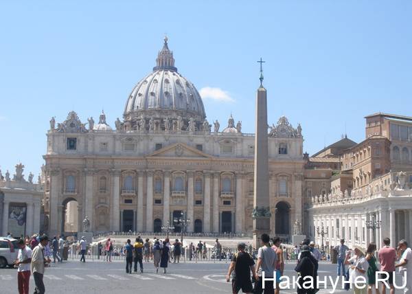 США и Ватикан поссорились?
