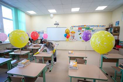 Эпидемиолог оценил введение двухнедельных каникул в школах Москвы