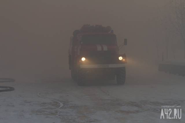 В Кемерове ночью подожгли автомобиль Opel