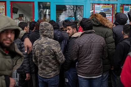 Греция достроит стену на границе с Турцией из-за мигрантов