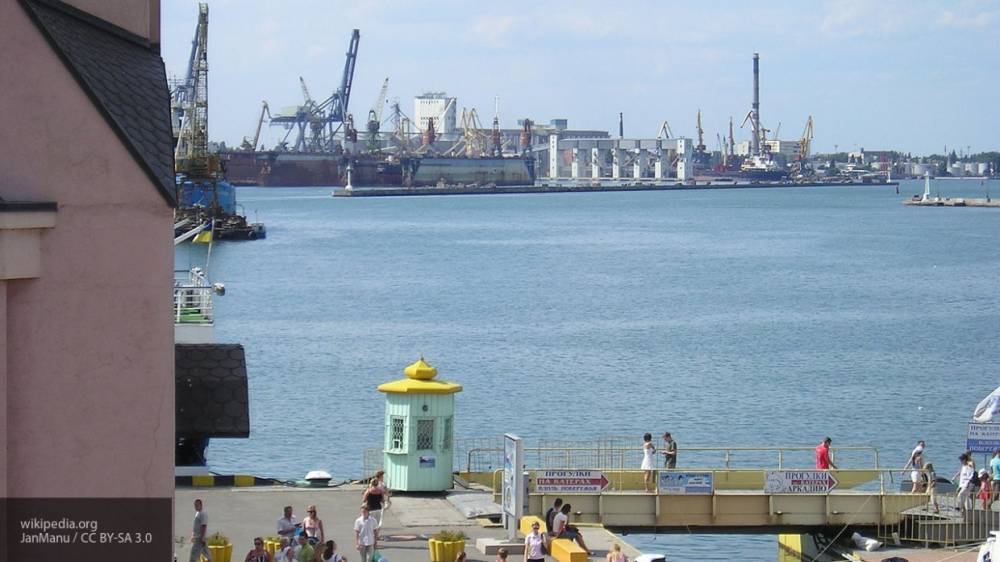 Российский адмирал высмеял планы Зеленского построить военно-морские базы