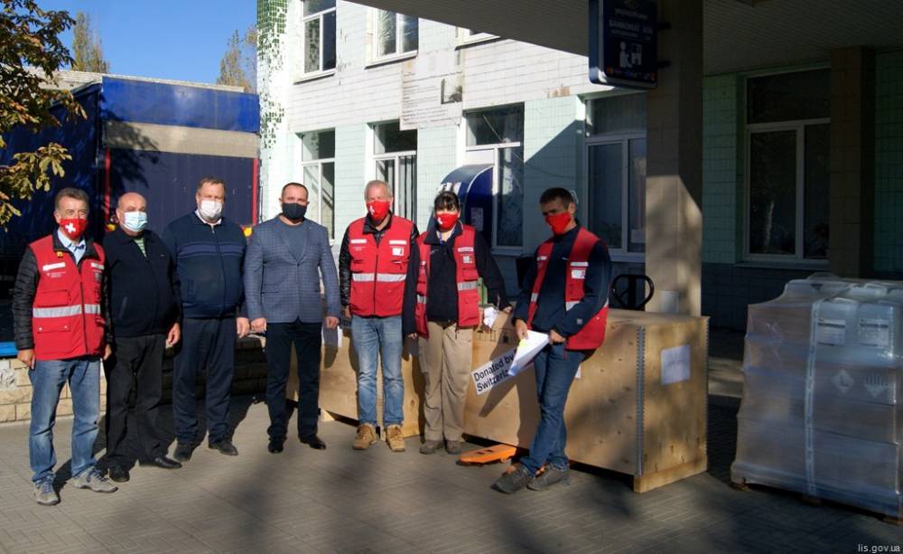 Лисичанская многопрофильная больница получила гуманитарную помощь на 5 млн грн