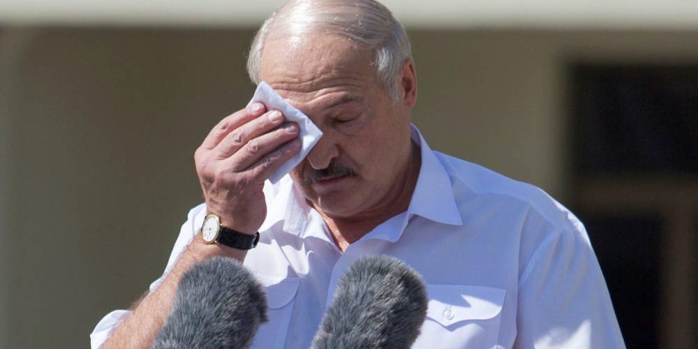 «Порвут на куски». Диктатор Лукашенко заявил, что держится за власть не ради себя