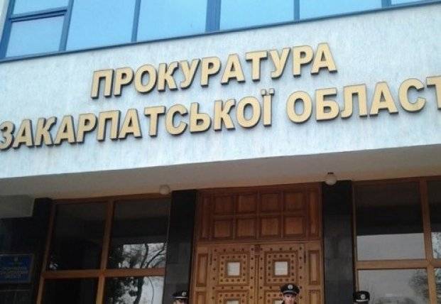 Экс-директора аэропорта Ужгород и двух чиновников будут судить за почти 1 млн грн убытков