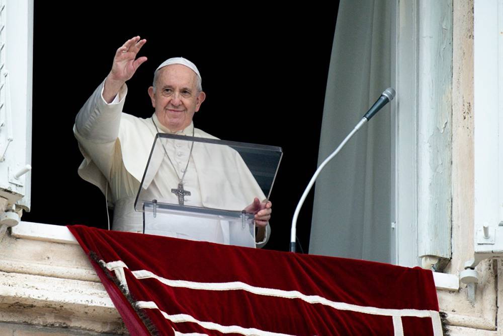 Папа римский Франциск поддержал легализацию однополых союзов