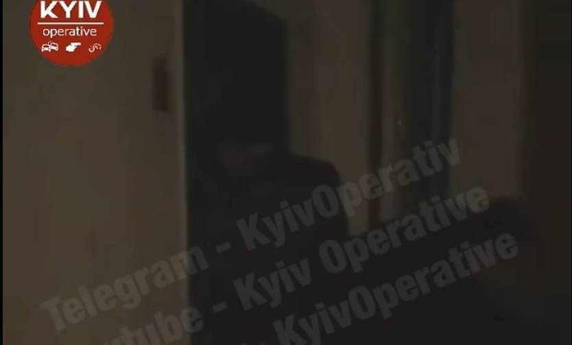 В киевской высотке оборвался лифт, который просили заменить