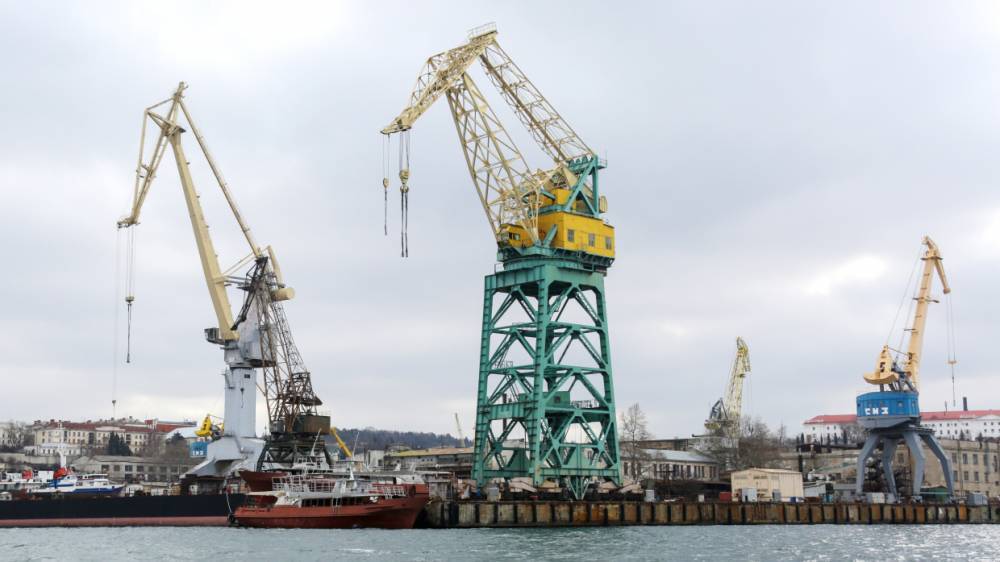 Путин присоединил Севастопольский морской завод к ОСК