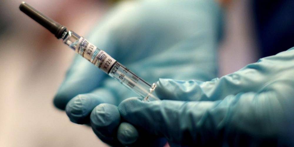 Украинская COVID-вакцина может появиться через год — один из разработчиков
