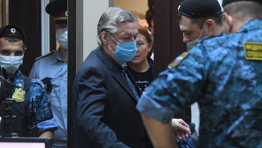 Адвокаты потерпевших по делу о ДТП с Ефремовым высказались о смягчении приговора
