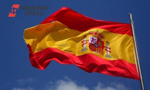 Власти Испании закроют три города