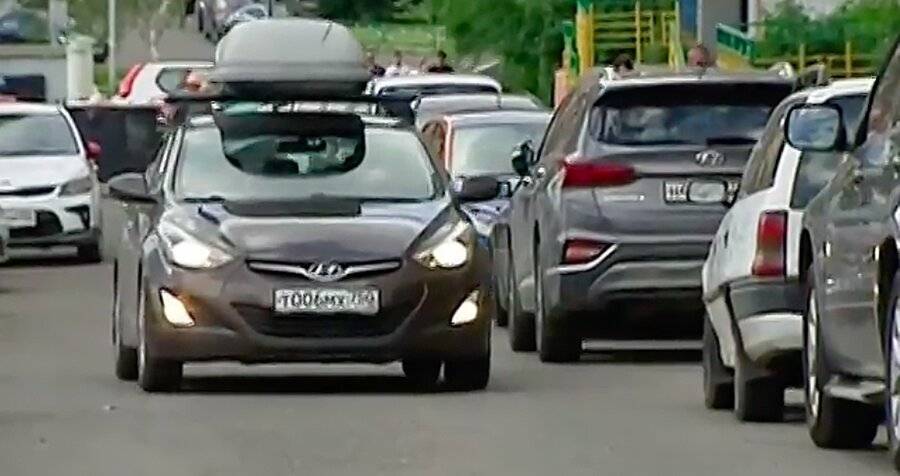 Жители Жуковского пожаловались на проезжающих через город москвичей