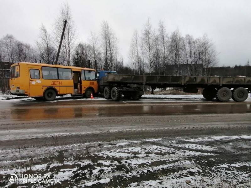 В Сосногорске по факту ДТП со школьным автобусом СУ СКР по Коми организовало доследственную проверку