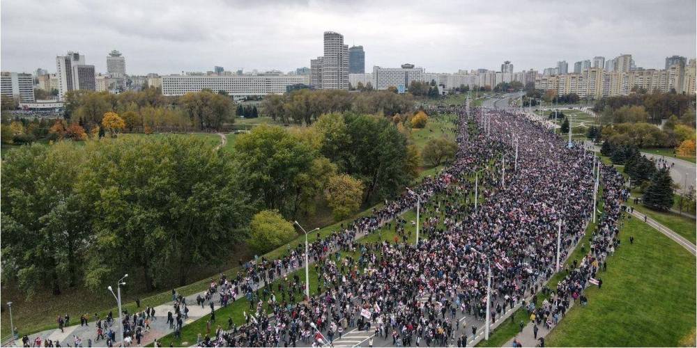 В Минске более 100 тысяч людей требуют от Лукашенко выполнения народного ультиматума — фото