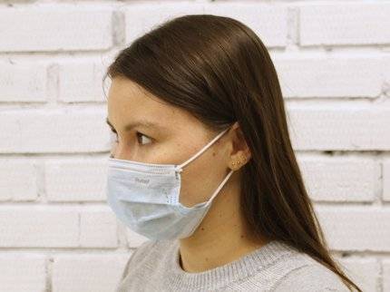 Носить, нельзя снимать: В Уфе бесплатно раздают медицинские маски