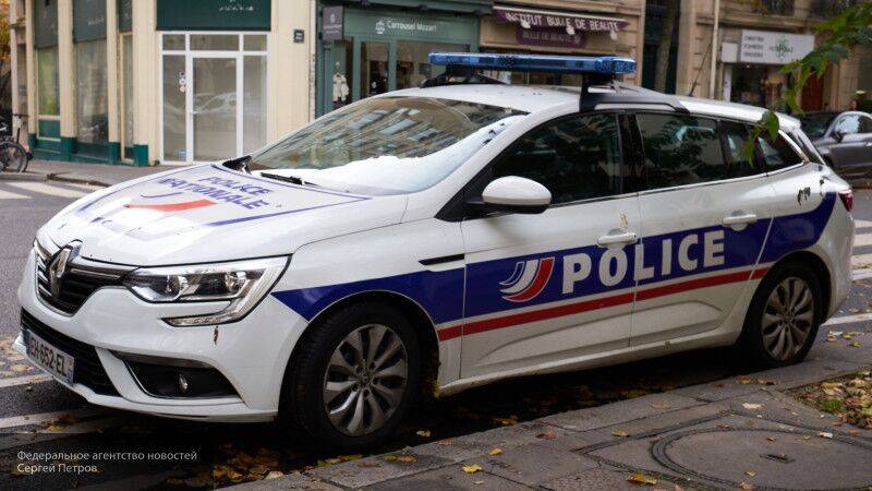 Полиция Франции задержала лайкнувшего пост об убийстве учителя мужчину