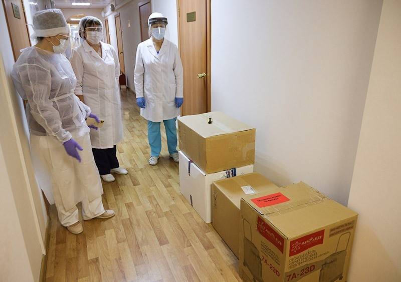 НЛМК передал липецким медикам очередную партию диагностического оборудования