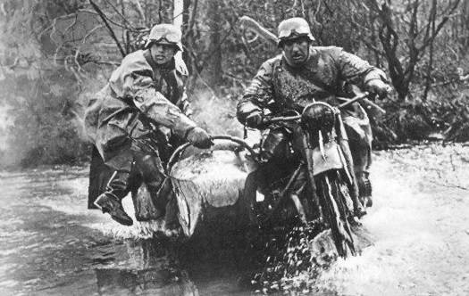 Почему Гитлер ликвидировал мотоциклетные войска после Сталинграда