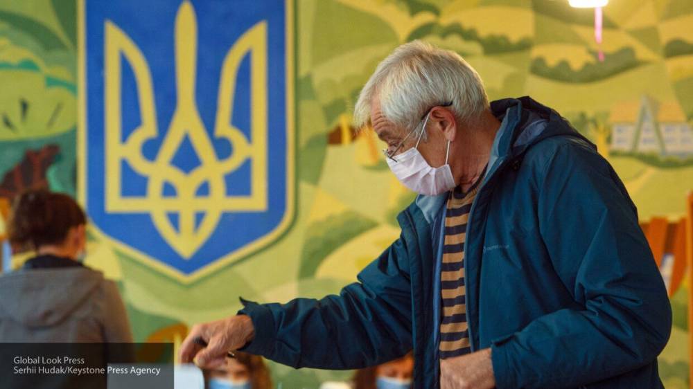 Политолог Бондаренко предрек Украине разделение на "25 удельных княжеств"