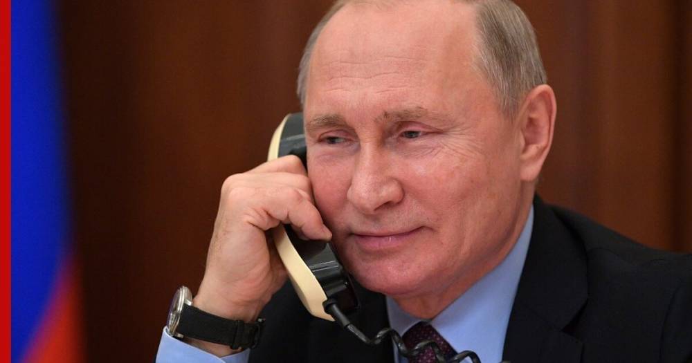 Путин созвонился с Нурмагомедовым после его победы в поединке с Гэтжи
