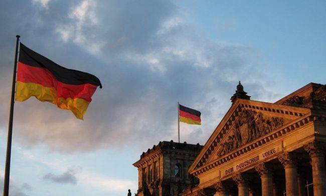 На День германского единства в Потсдаме не позвали народ