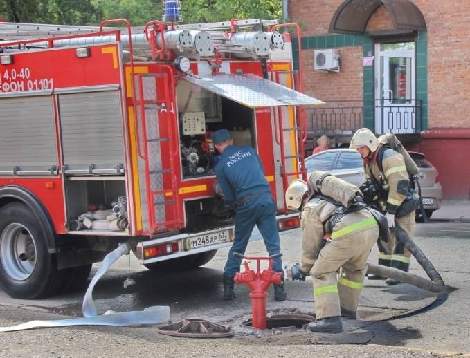 В результате пожара в Смоленской области госпитализированы двое