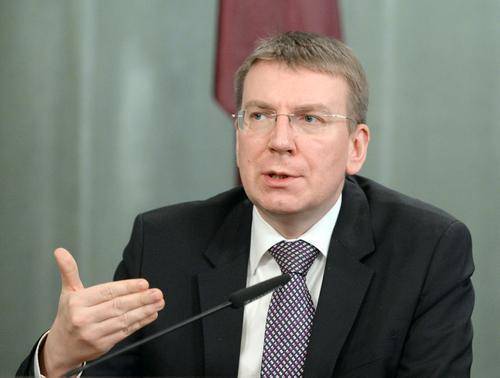 Глава МИД Латвии Эдгарс Ринкевичс призвал объективно расследовать самосожжения Ирины Славиной