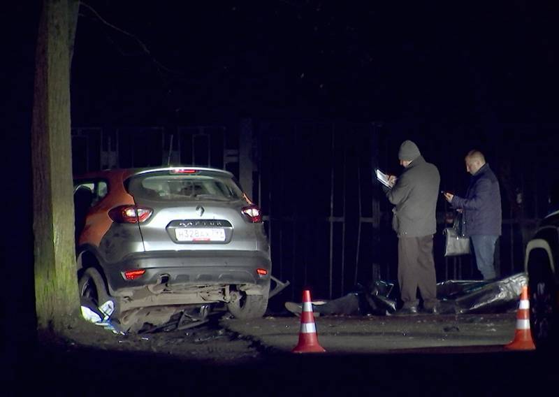 Два человека погибли в ДТП с машиной каршеринга в Москве
