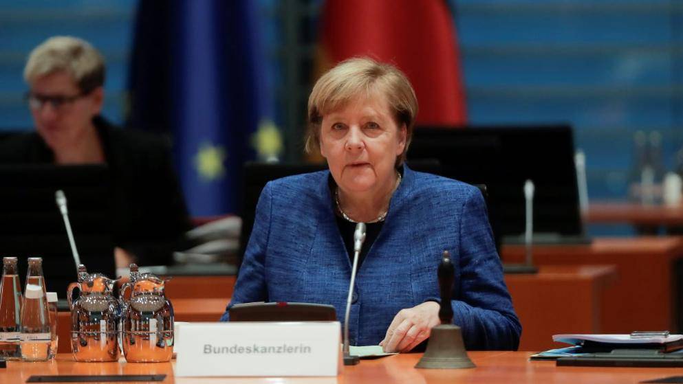 Меркель созывает премьер-министров: на повестке дня жесткий карантин