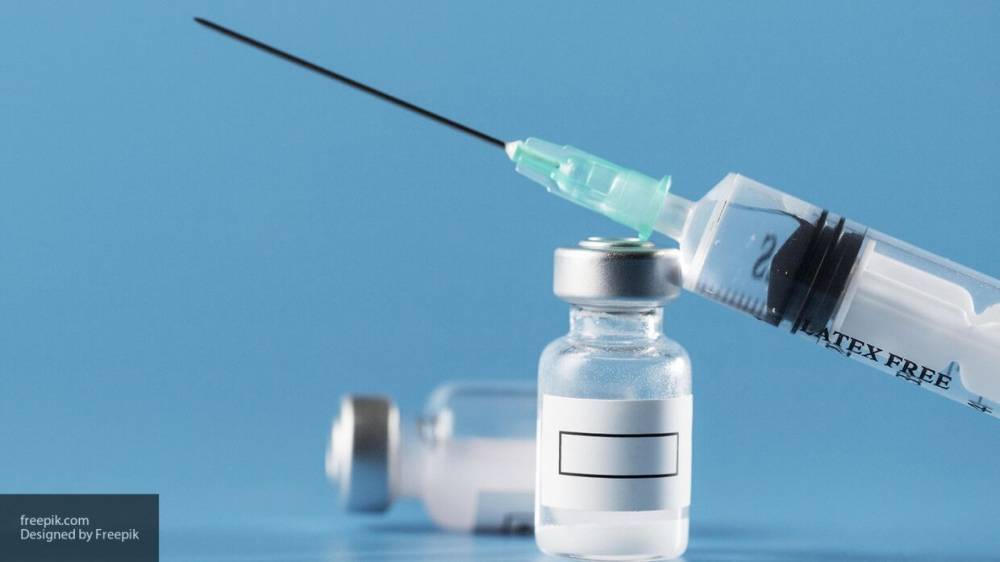 Третью российскую вакцину от COVID-19 могут начать применять уже в ноябре
