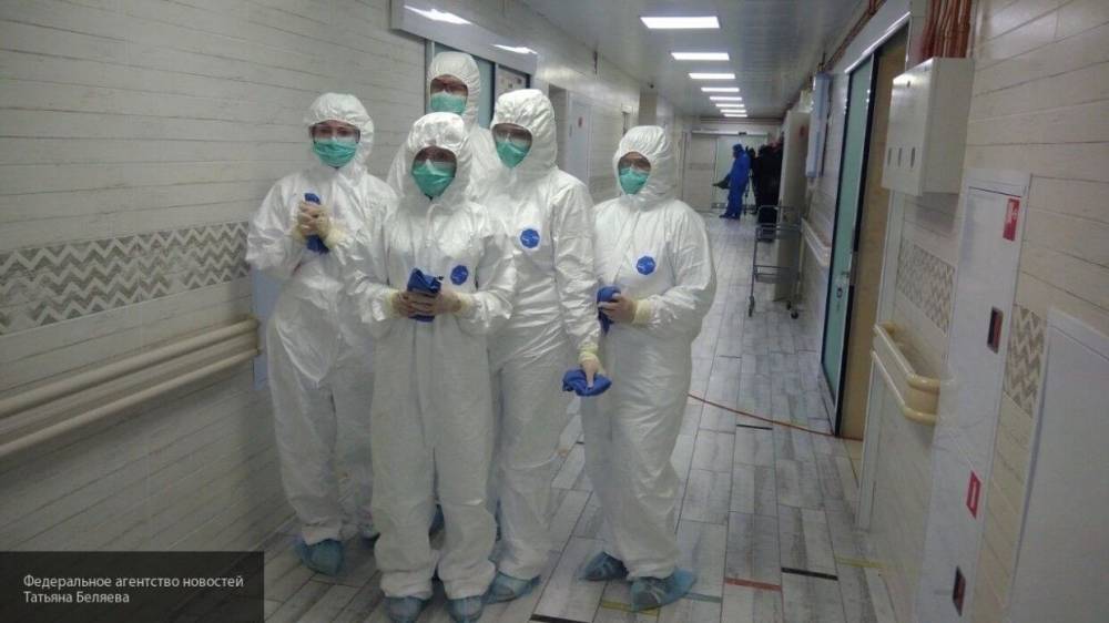 Российские врачи подтвердили 10 499 новых случаев коронавируса за сутки