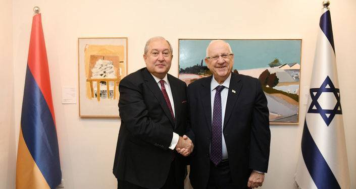 Связи с Баку не нацелены против третьих стран – президент Израиля армянскому коллеге
