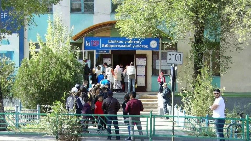 В Киргизии подводят итоги парламентских выборов