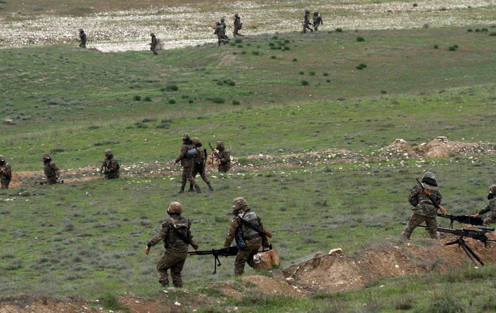 Войска непризнанного Карабаха отступили на нескольких участках