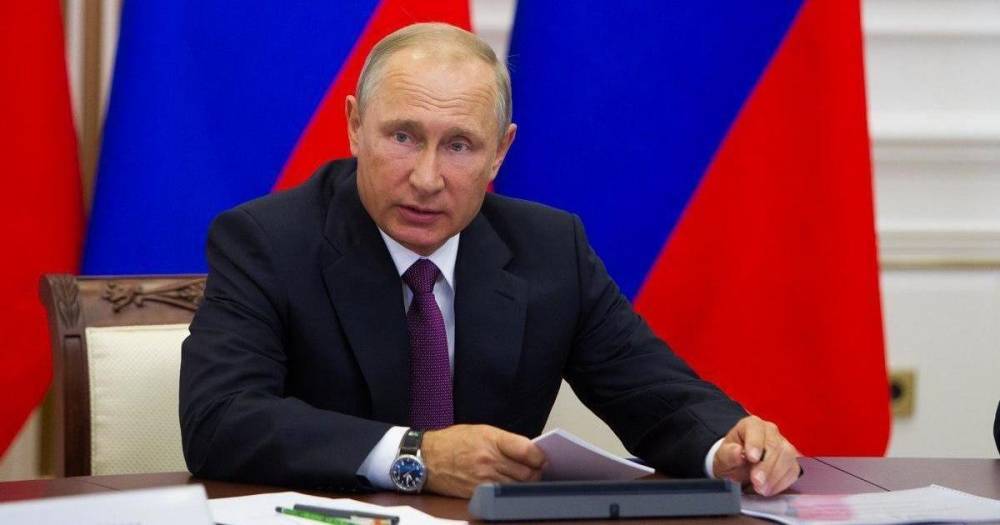 Путин назвал несерьёзными разговоры о полном переходе школ на дистанционку