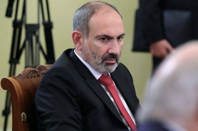 Пашинян назвал тяжелой ситуацию в Карабахе