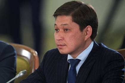 Протестующие освободили из колонии бывшего премьер-министра Киргизии