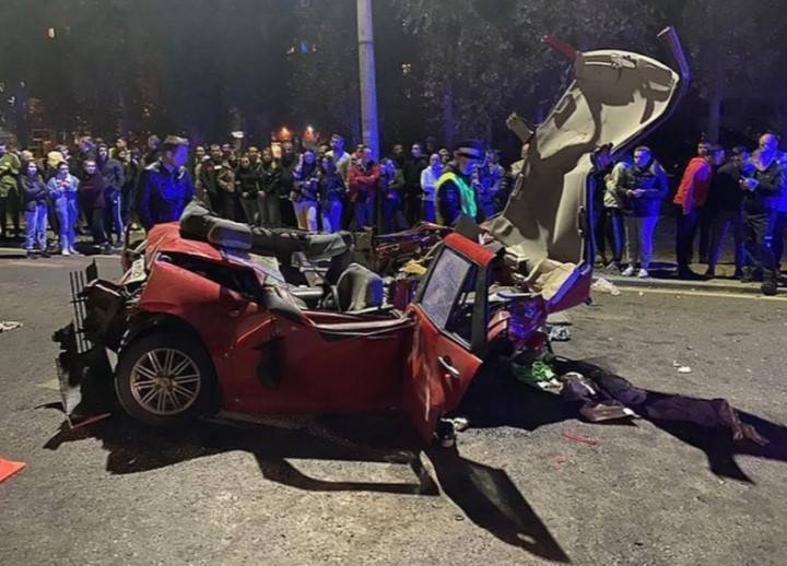 Двойное ДТП в Воронеже: разбито 6 машин, умерли девушки, виновный сбежал из больницы