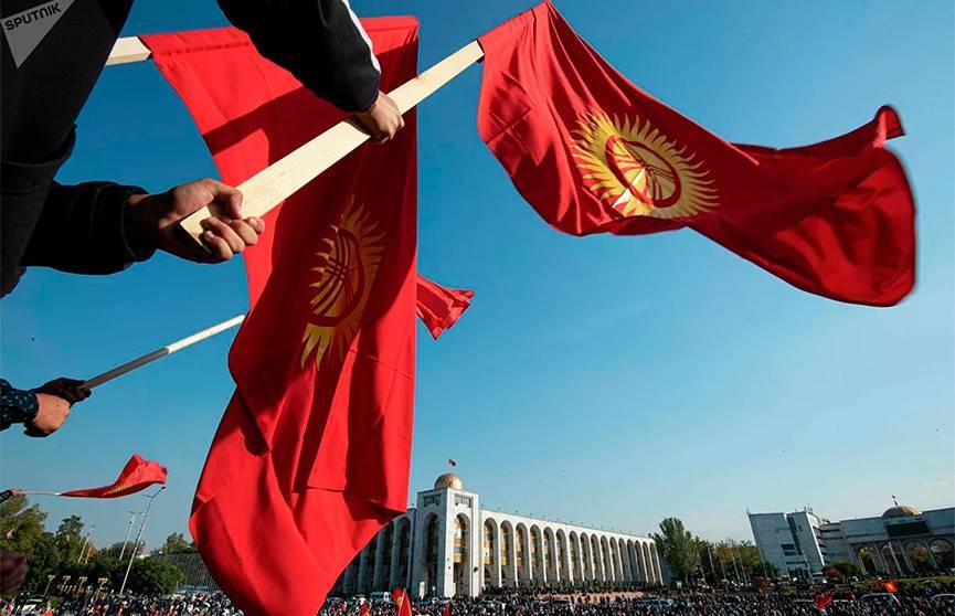 ЦИК Кыргызстана признал выборы в парламент недействительными