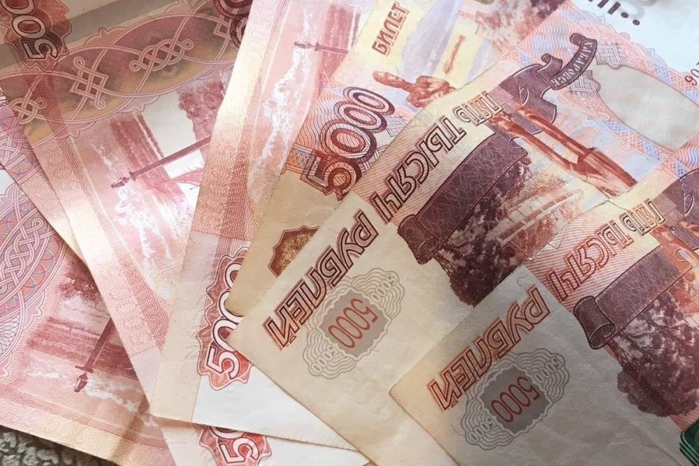 Один житель Рославля 50 раз перевел деньги мошенникам