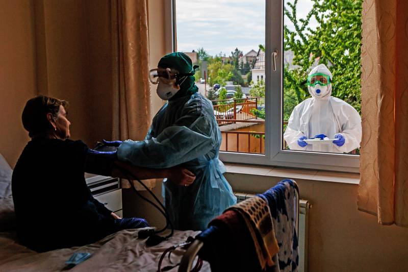Путин готов поделиться с Украиной российской вакциной от коронавируса