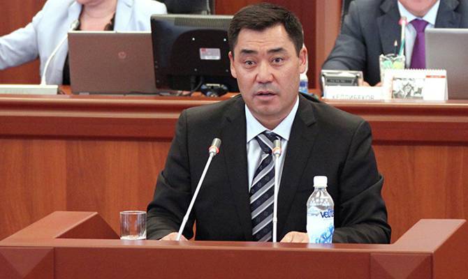 Новым премьером Кыргызстана стал Садыр Жапаров, а парламент возглавил оппозиционный депутат