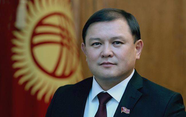 Спикер парламента Киргизии подал в отставку, назначен новый глава правительства